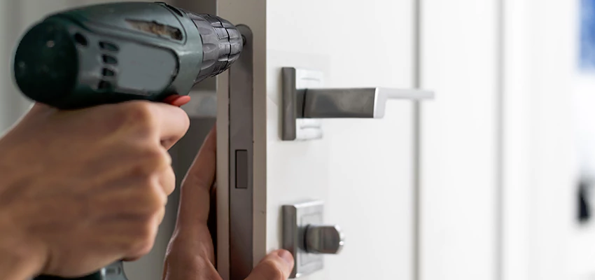 Locksmith For Lock Replacement Near Me in Roseville, CA