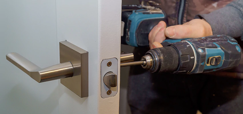 Broken Door Handle Lock Repair in Roseville, California